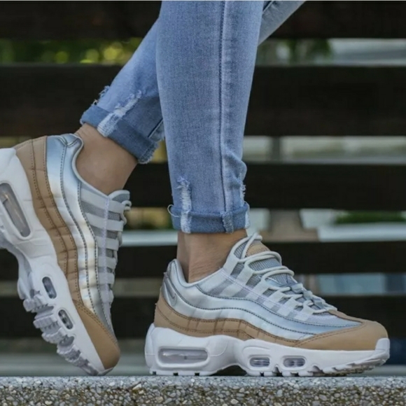 Nike Air Max 95 SE PRM Size 6.5 Women - Picture 11 of 12